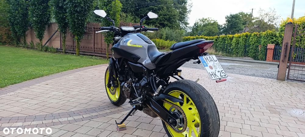 Yamaha MT - 6