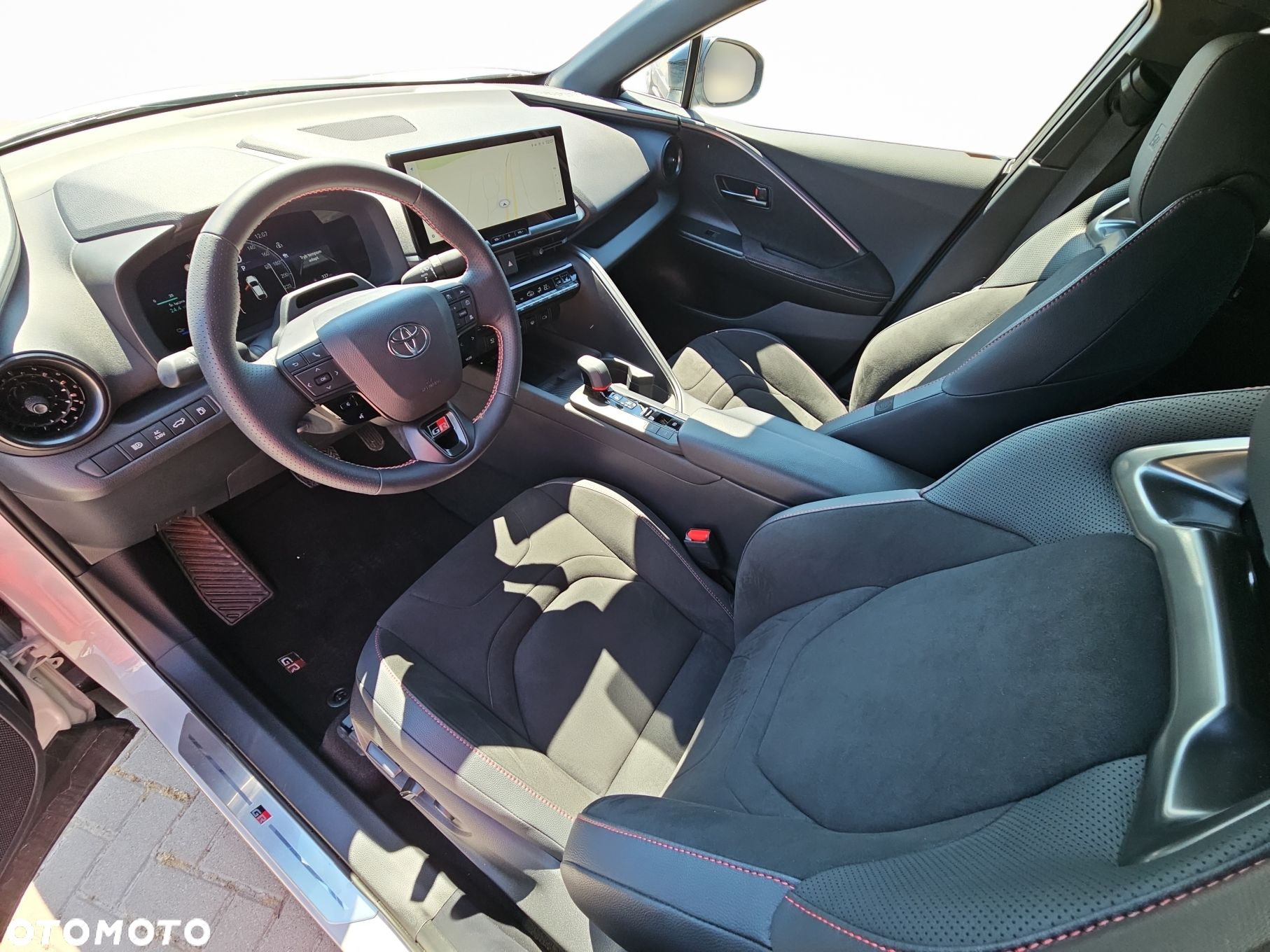 Toyota C-HR - 9