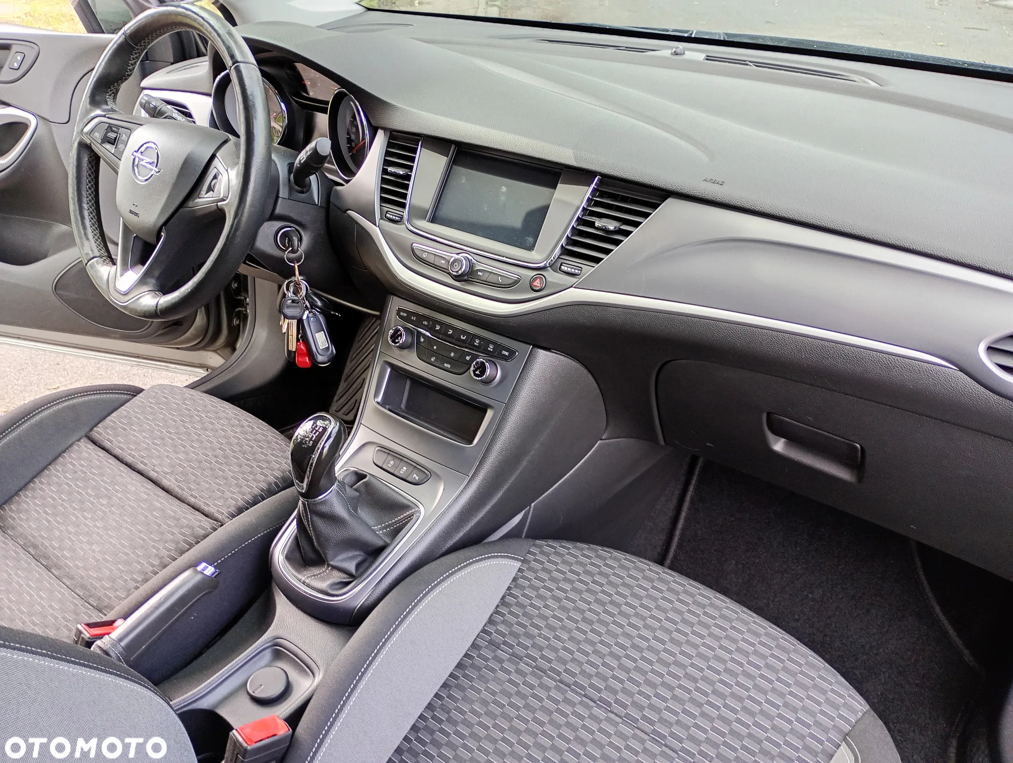 Opel Astra 1.5 D Start/Stop Business Elegance - 11