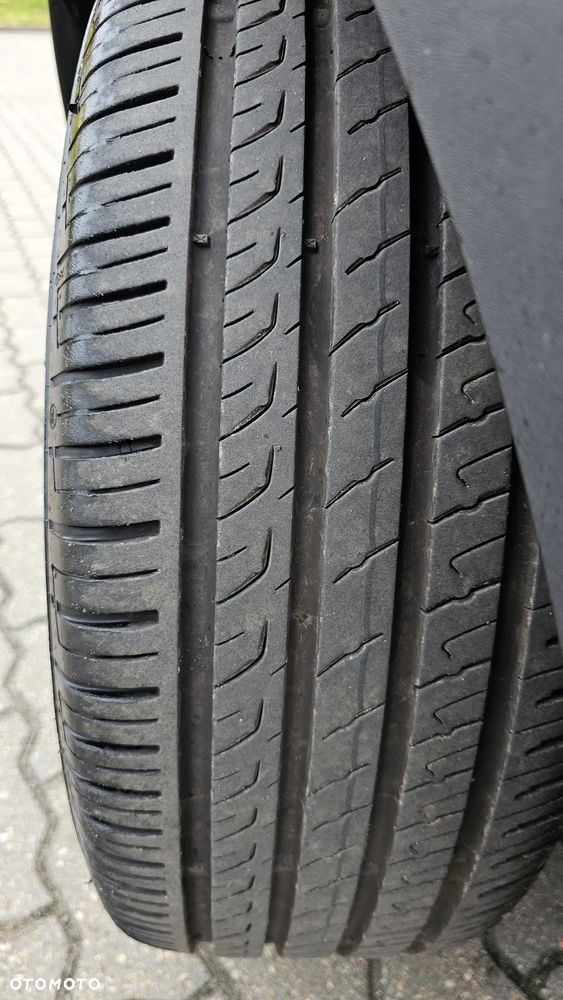 Kia Sportage 2.0 CRDI 2WD Spirit - 28