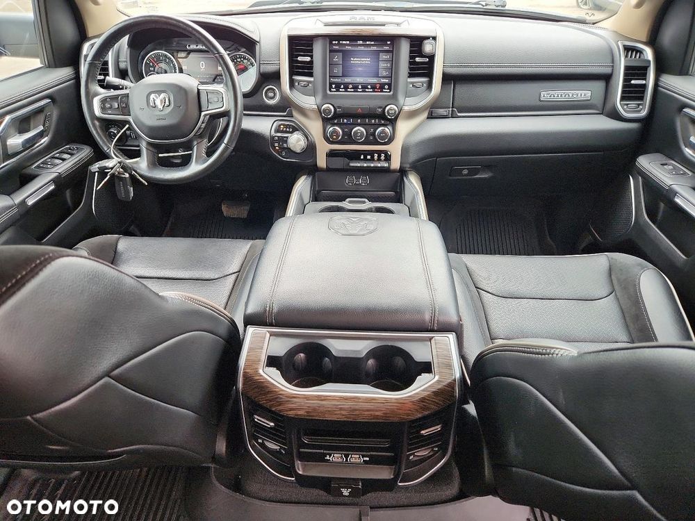 RAM 1500 - 8