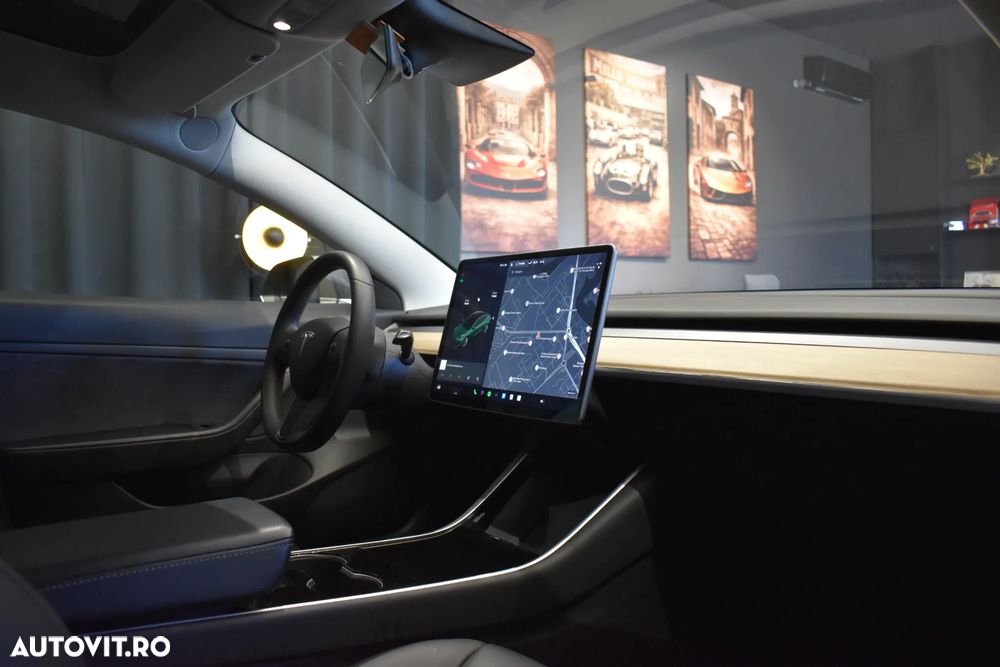 Tesla Model 3 Standard Reichweite Plus Hinterradantrieb - 12