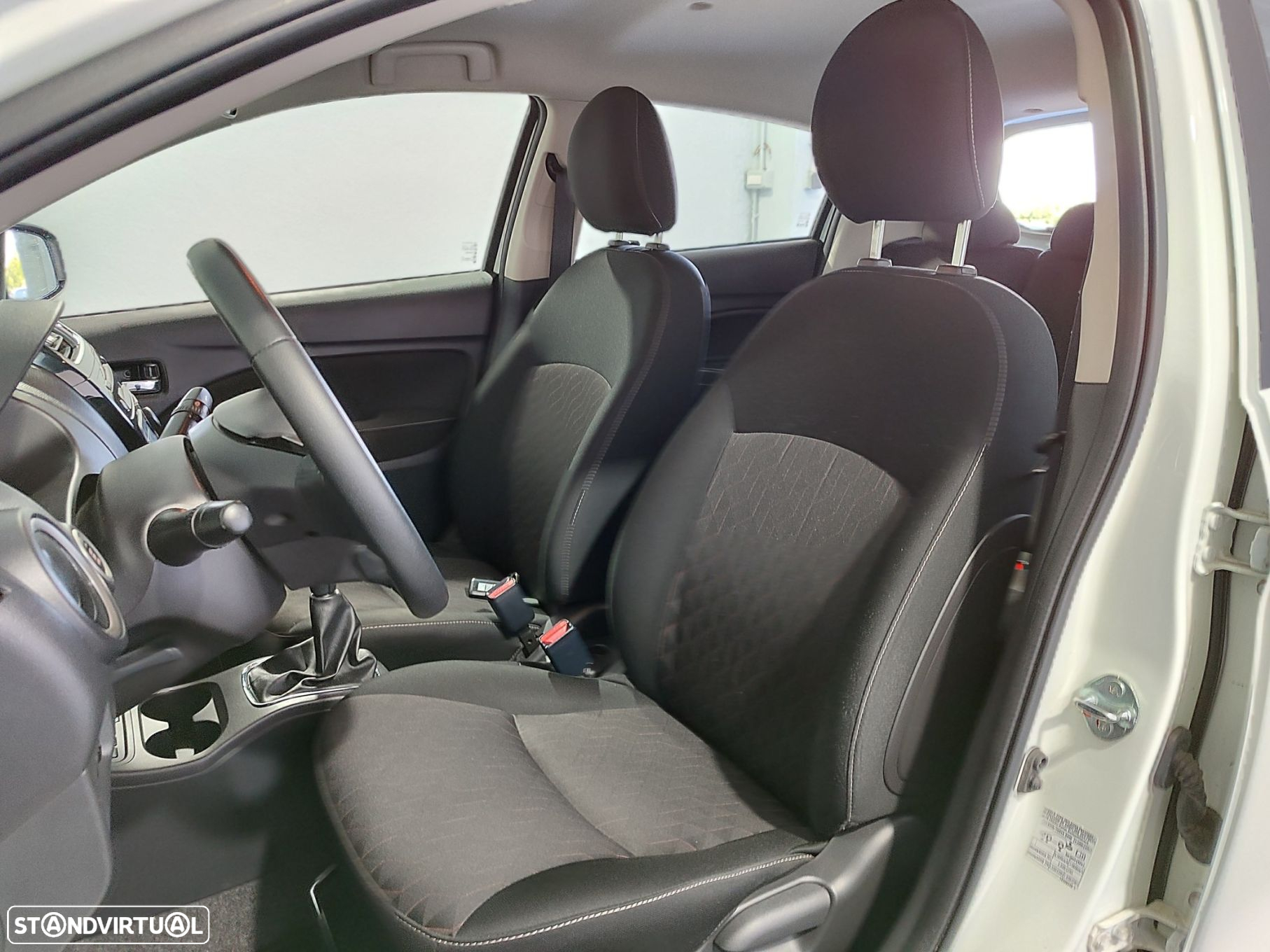 Mitsubishi Space Star 1.2 Intense - 13