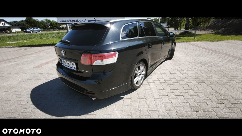 Toyota Avensis - 4