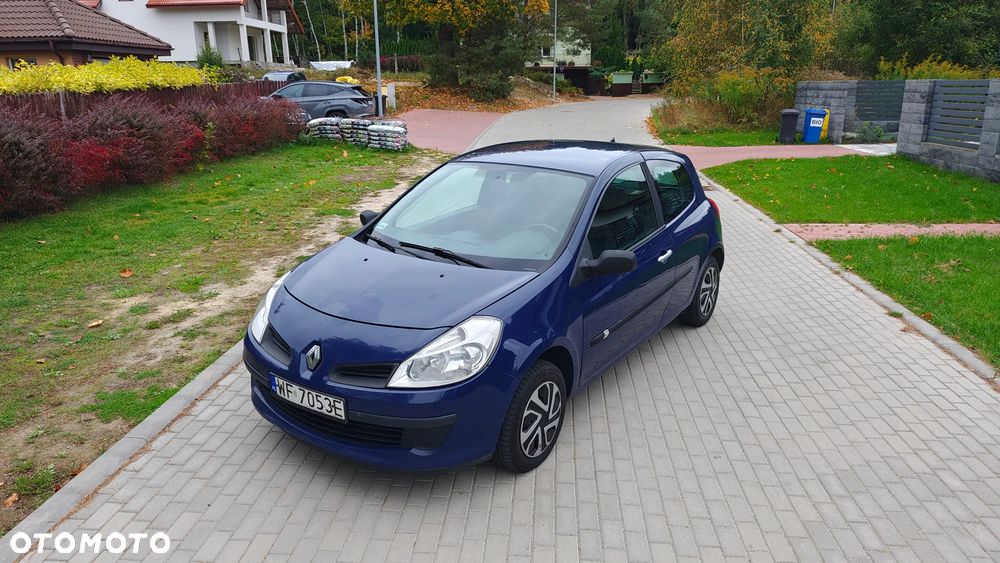 Renault Clio 2008 photo 2