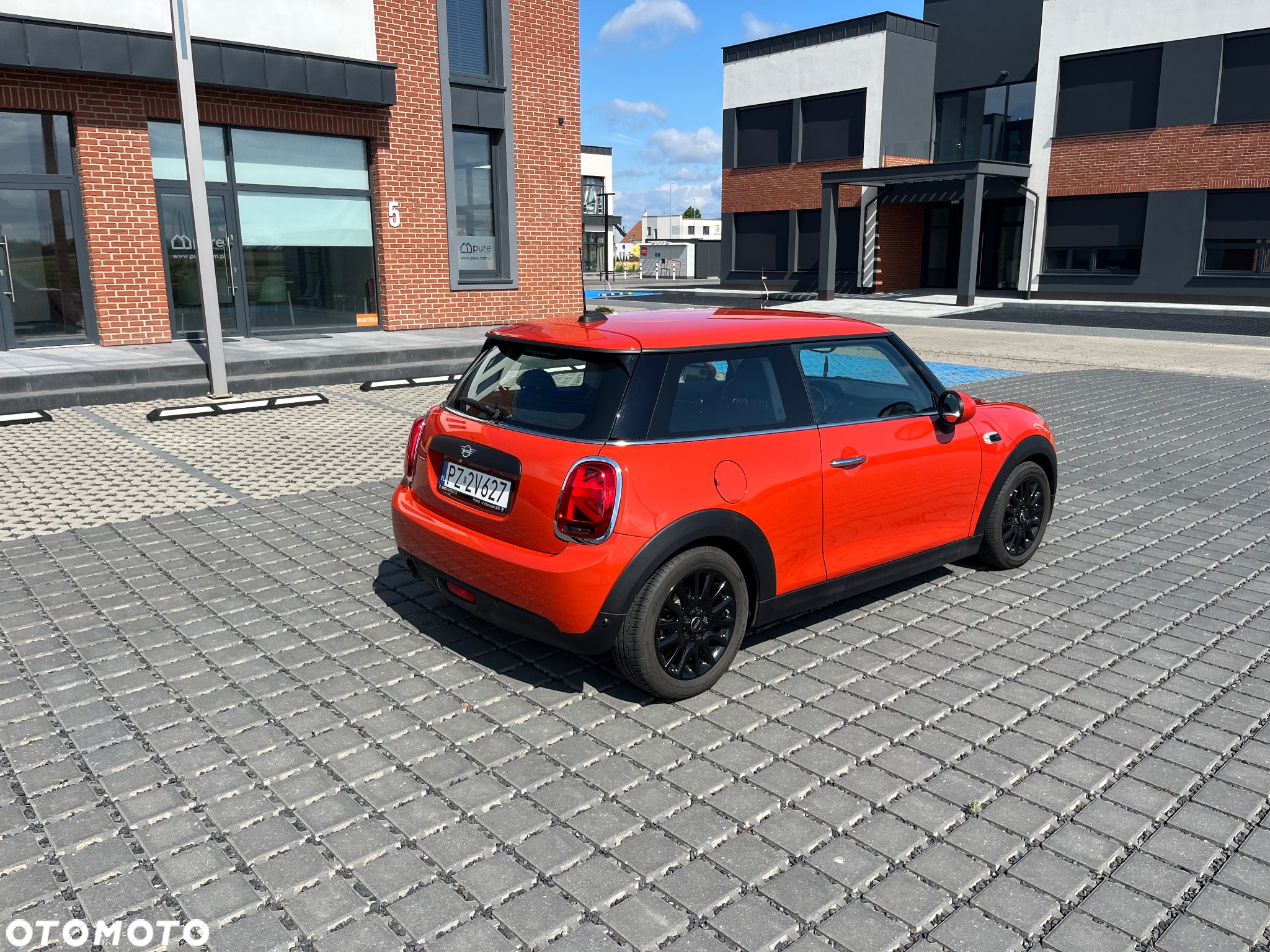 MINI ONE - 7