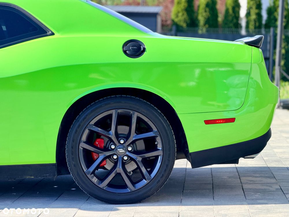 Dodge Challenger 5.7 R/T - 7