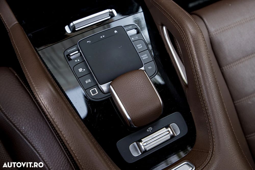 Mercedes-Benz GLS - 28