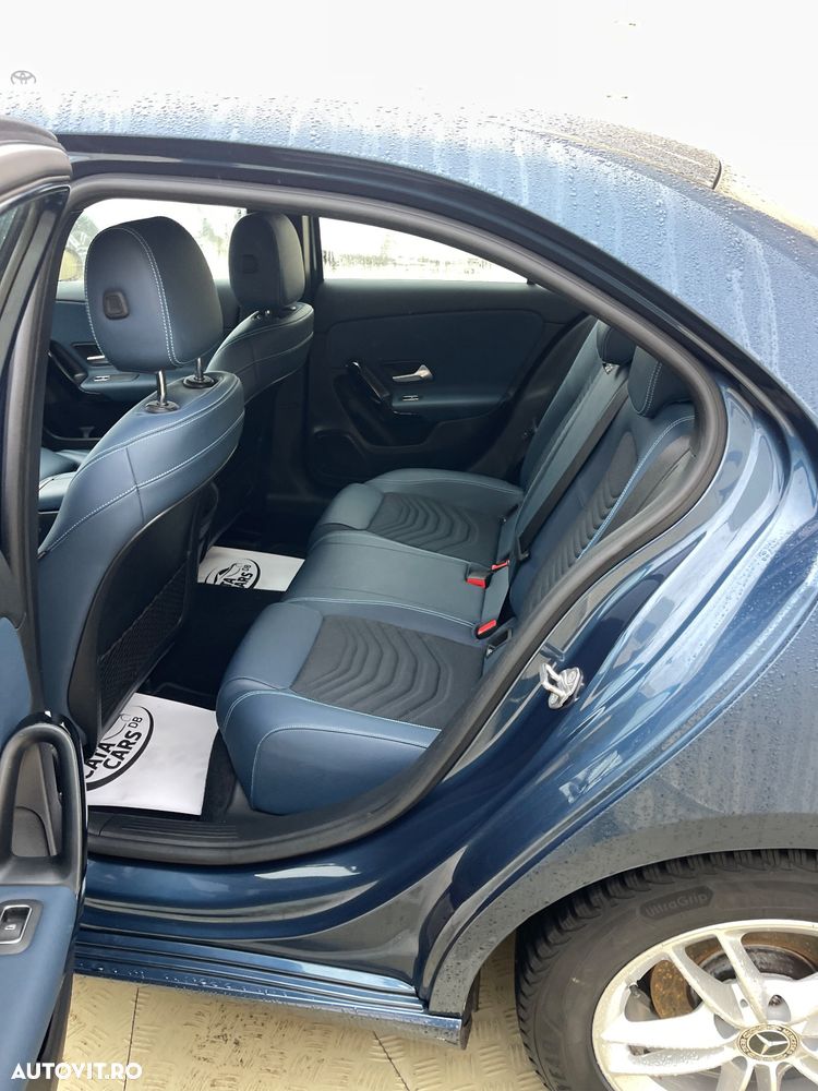 Mercedes-Benz A 180 d Sedan Aut. - 26