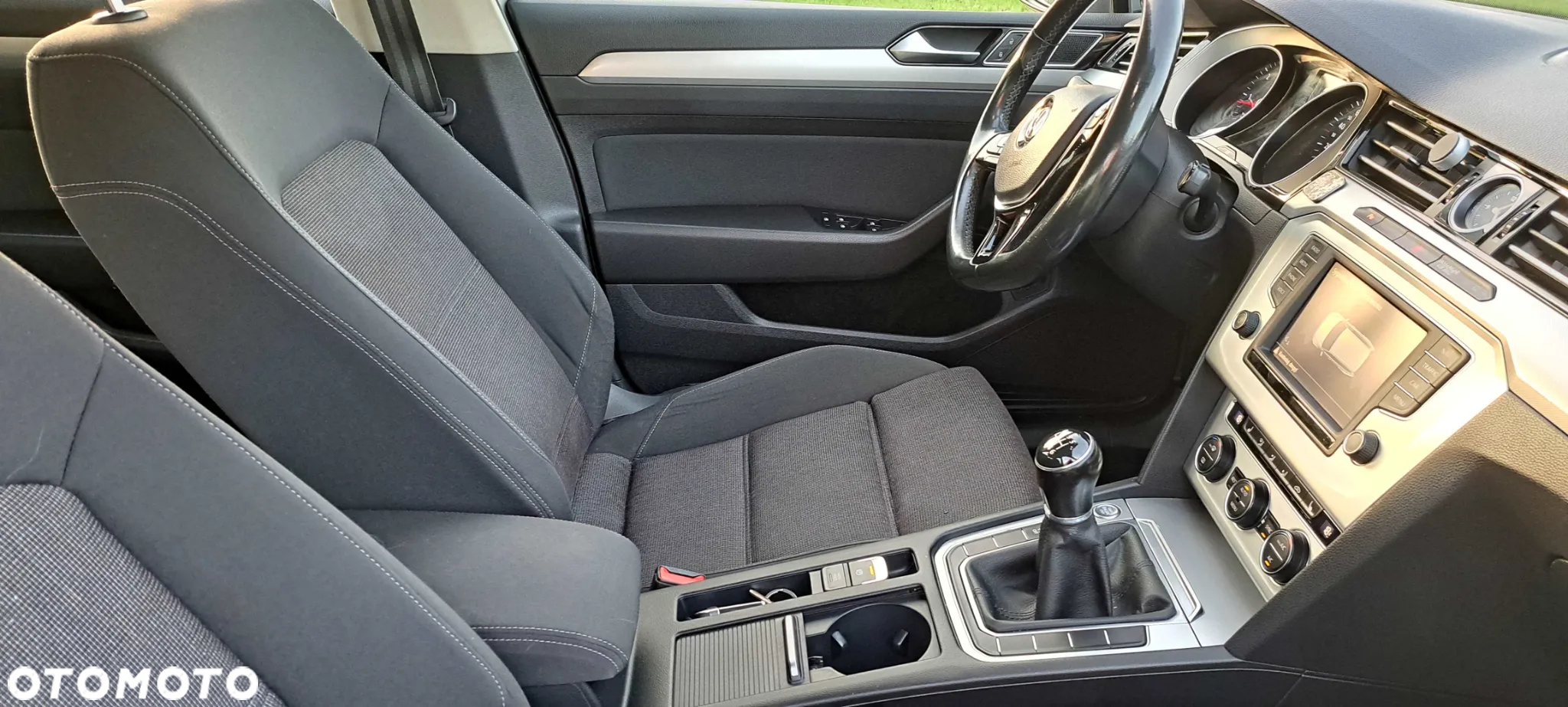 Volkswagen Passat 2.0 TDI BMT Comfortline - 12