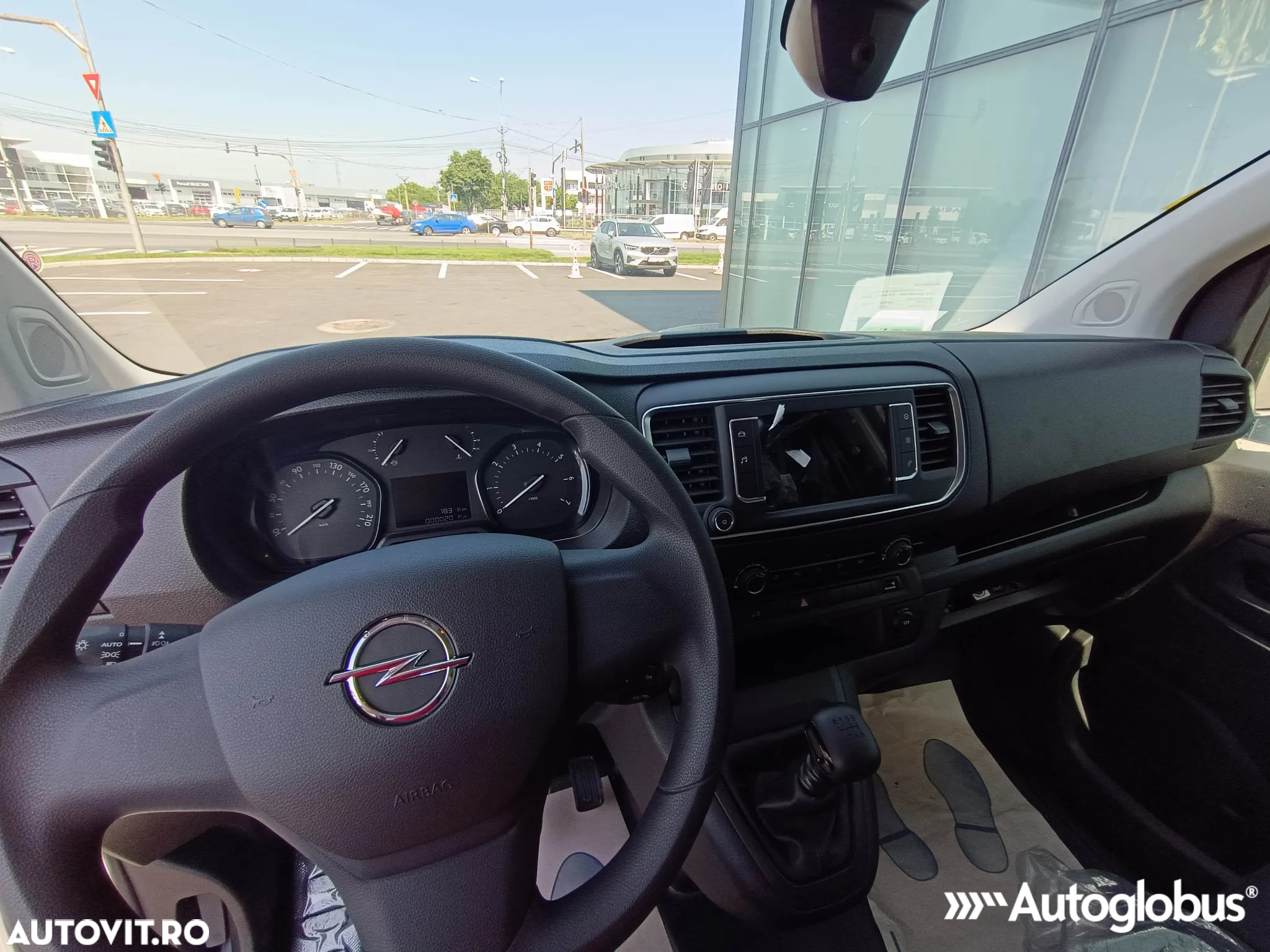 Opel Vivaro Van Essentia - 14