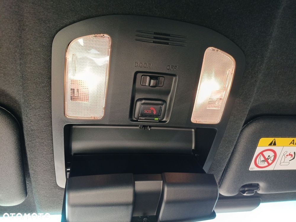 Toyota Hilux 2.8 D-4D mHEV Double Cab Invincible 4x4 - 21
