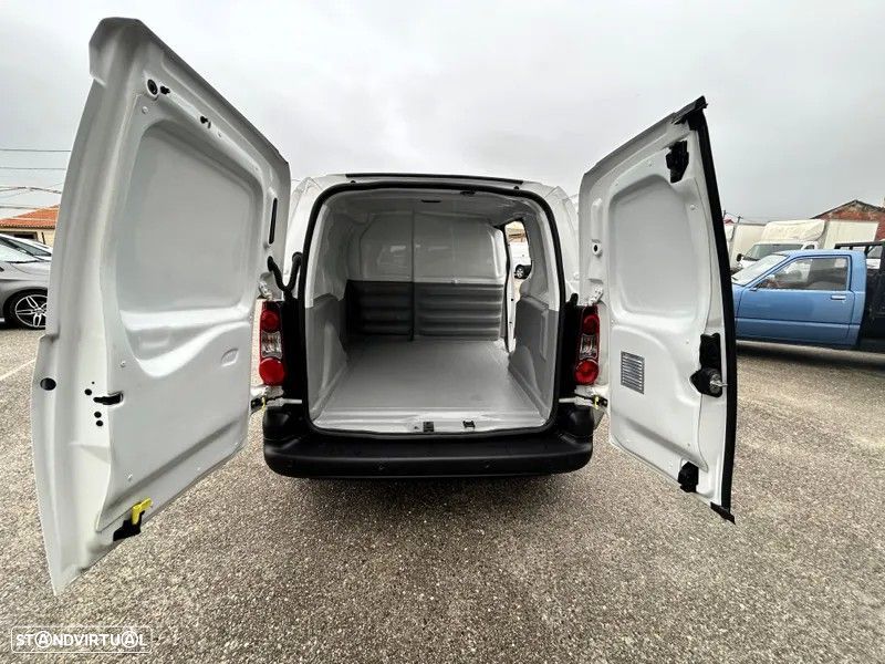 Citroën Berlingo 1.6 BLUEHDI ISOTERMICA - 23