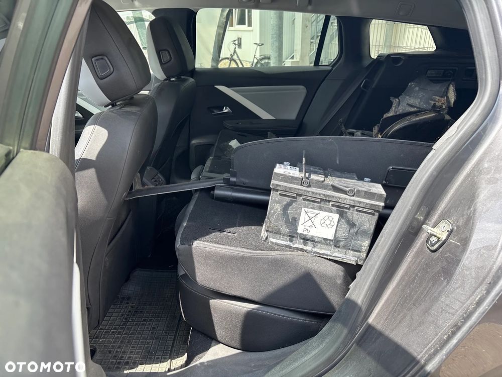 Opel Astra 1.5 D Business Elegance - 13