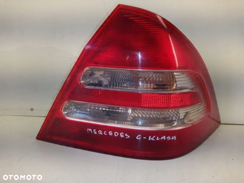 LAMPA PRAWA TYŁ TYLNA MERCEDES C-KLASA W203 - 4