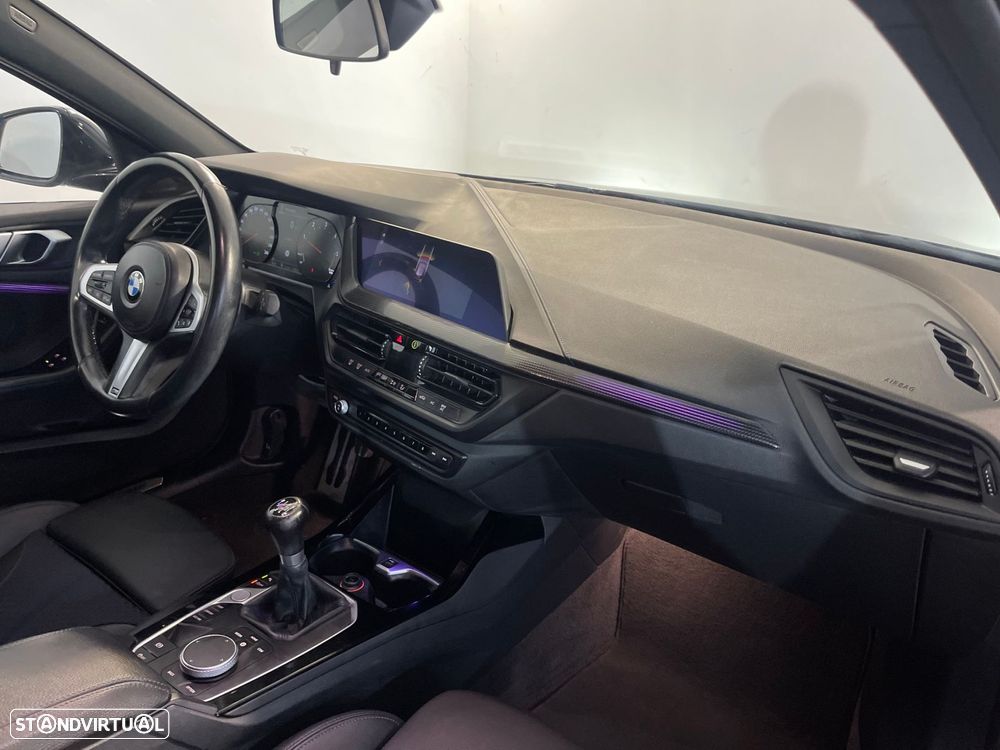 BMW 116 d Pack Desportivo M - 13