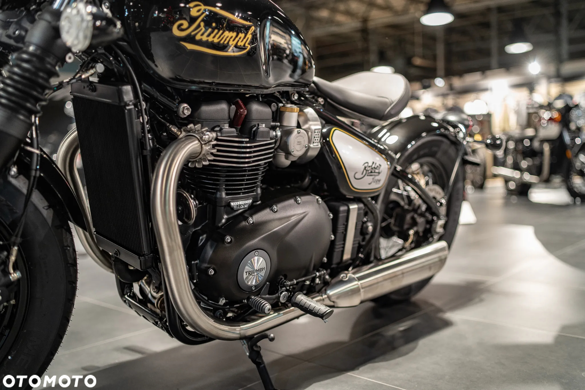 Triumph Bonneville Bobber - 19