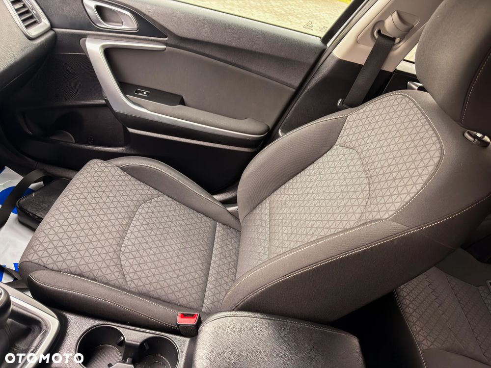 Kia XCeed 1.4 T-GDI OPF DCT7 VISION - 17