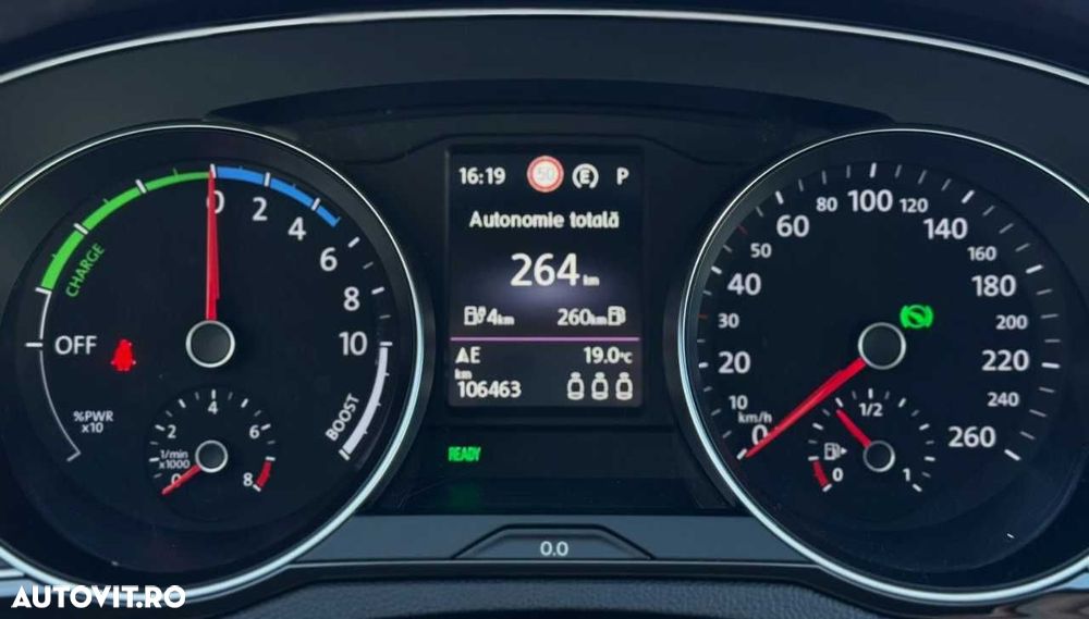 Volkswagen Passat - 30