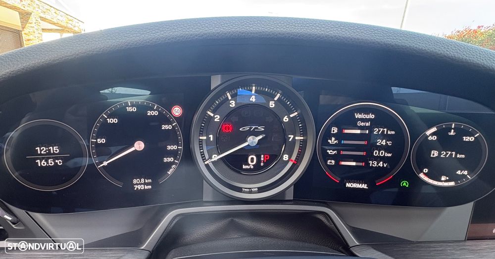 Porsche 911 (992) Carrera PDK - 12