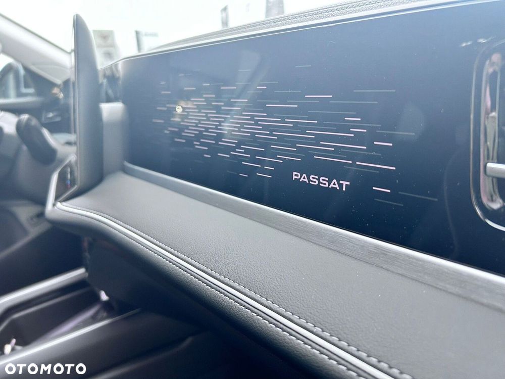 Volkswagen Passat - 16