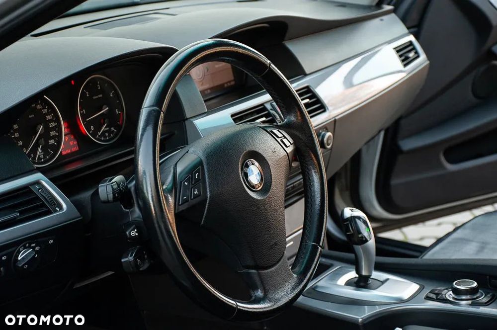 BMW Seria 5 - 16
