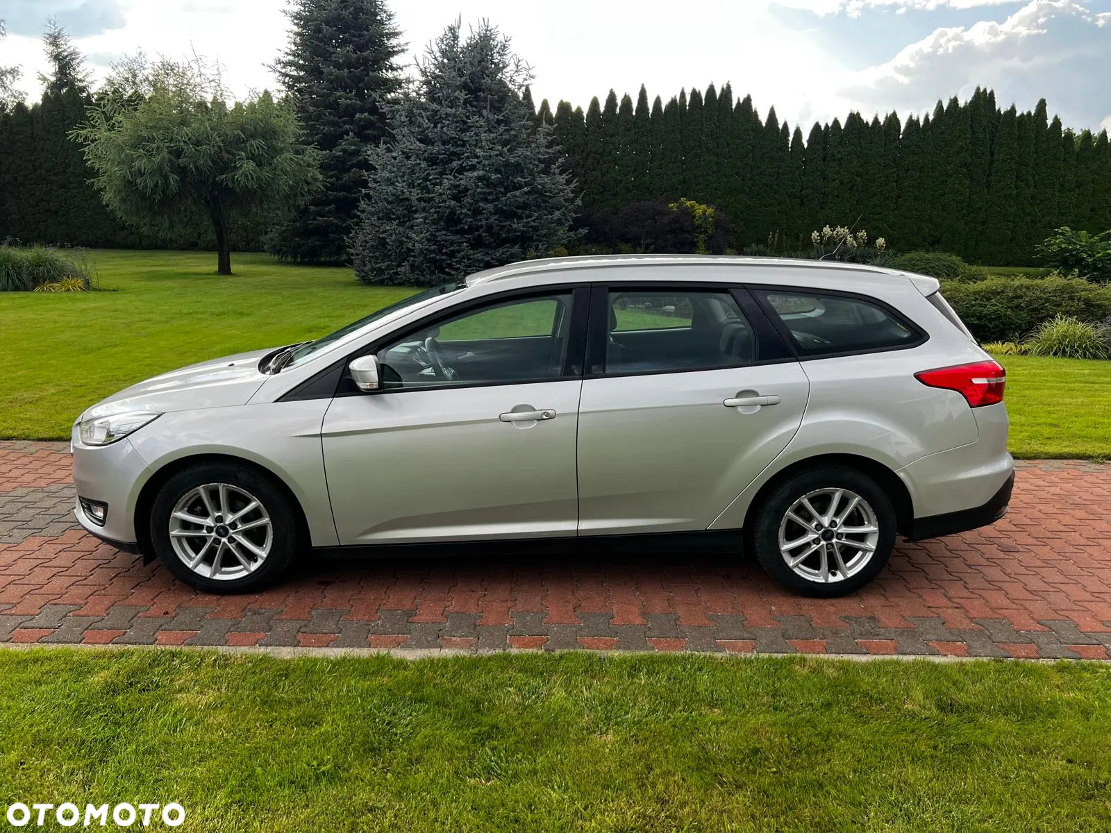 Ford Focus 1.5 EcoBlue Start-Stopp-System ACTIVE STYLE - 2