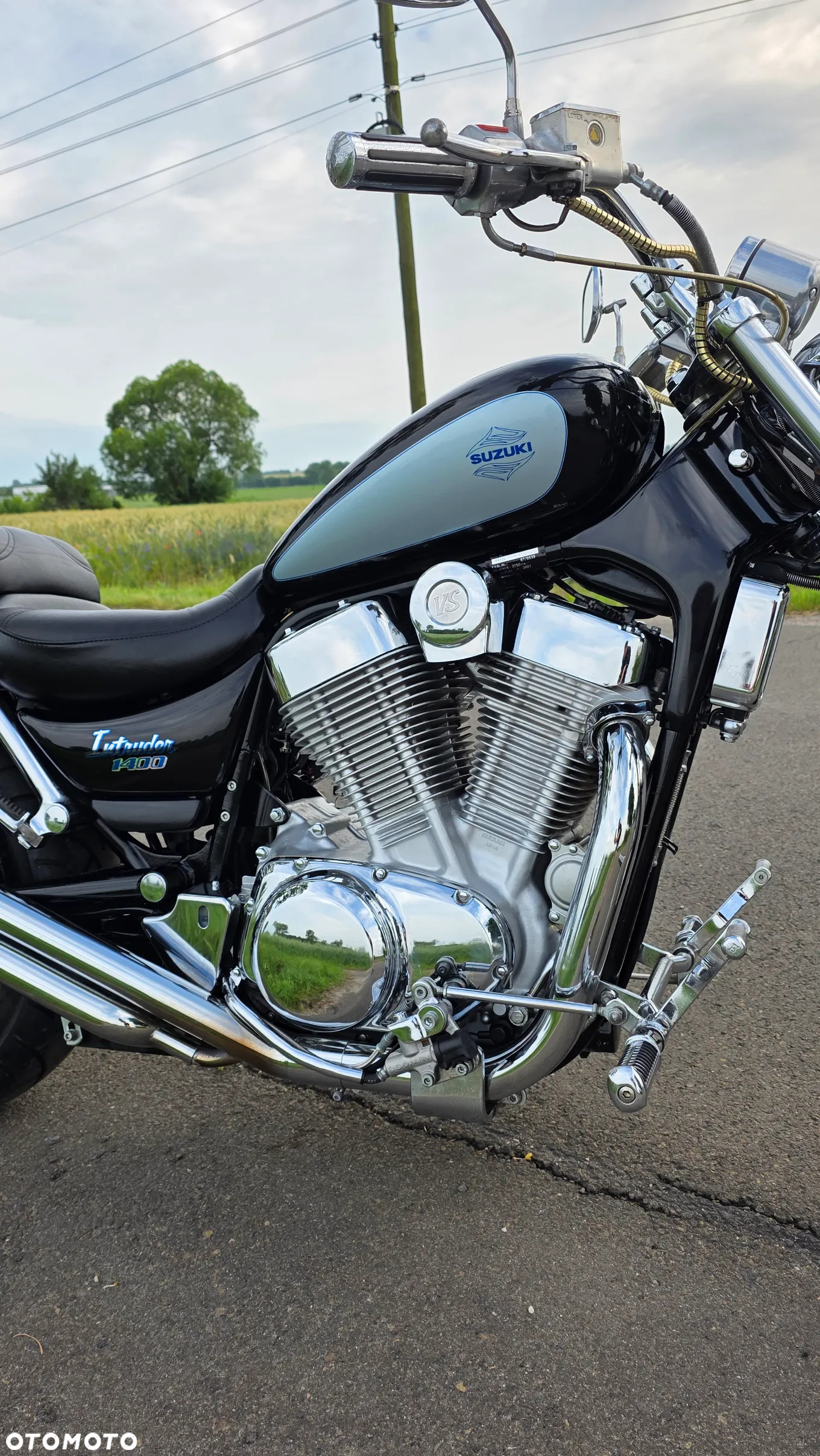 Suzuki Intruder - 3