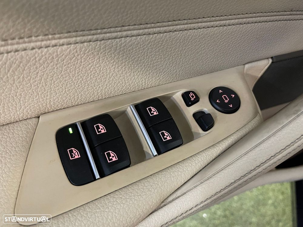 BMW 520 d Line Luxury Auto - 42