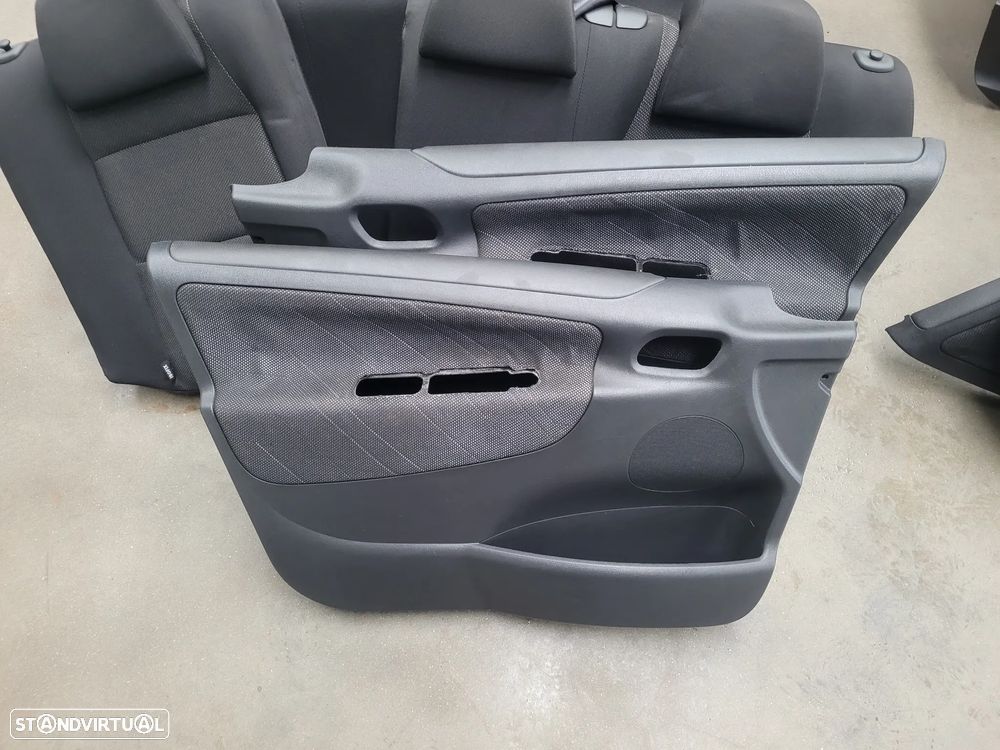 Jogo Bancos Peugeot 207 5 portas - 3