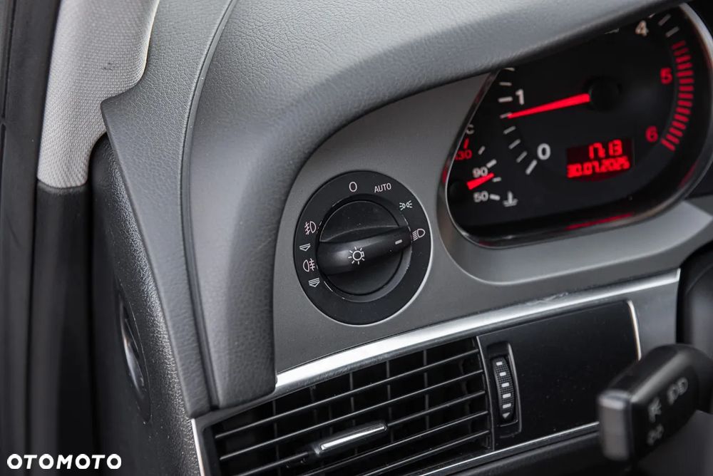 Audi A6 Allroad quattro 3.0 TDI tiptronic DPF - 18