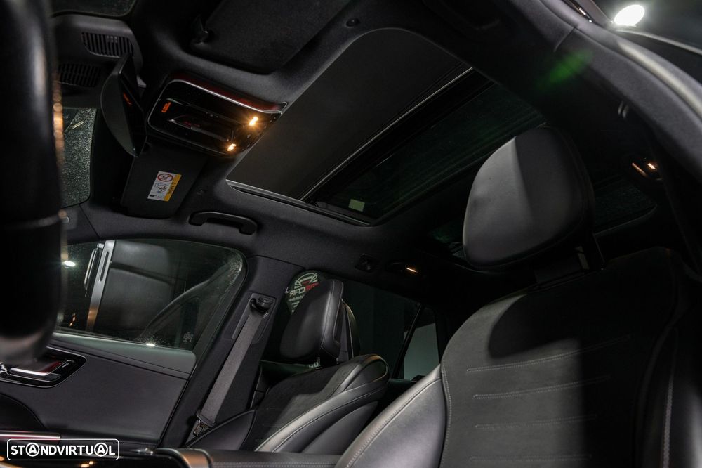 Mercedes-Benz C 300 e AMG Line - 24
