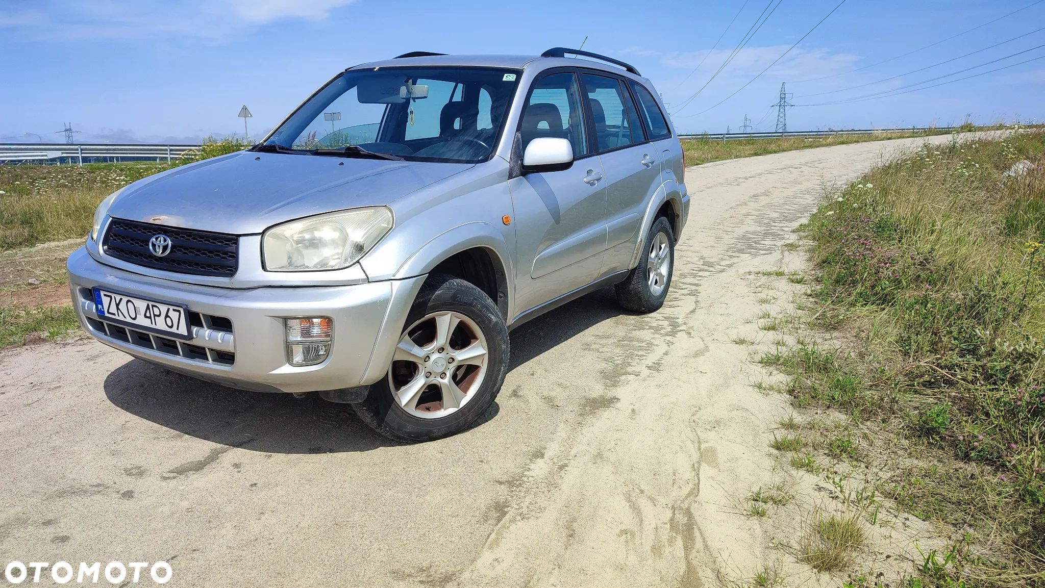 Toyota RAV4 - 1
