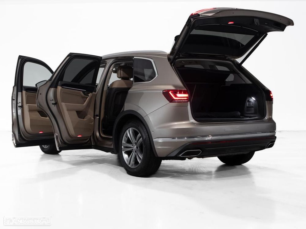 VW Touareg 3.0 TDI V6 Elegance Plus - 5