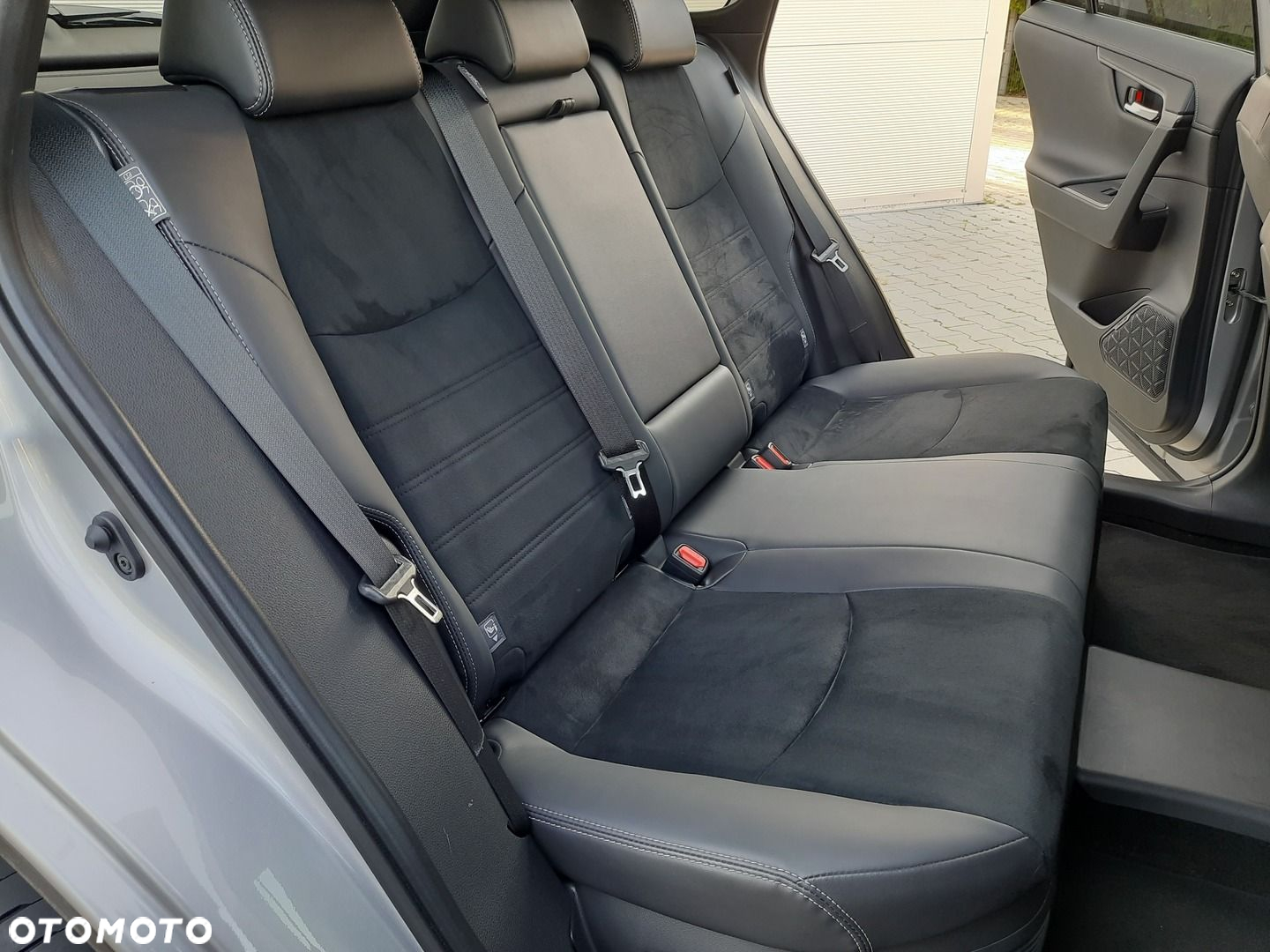Toyota RAV4 - 22
