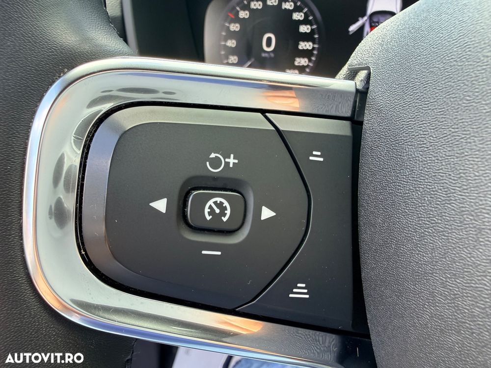 Volvo XC 40 - 19