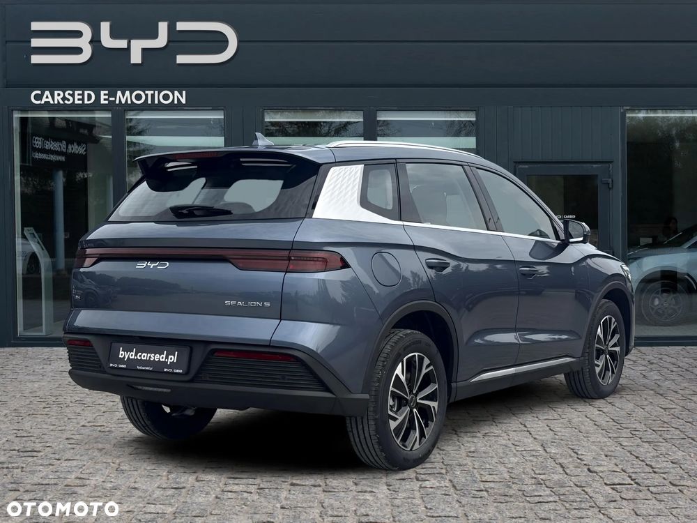 BYD Sealion 5 - 6