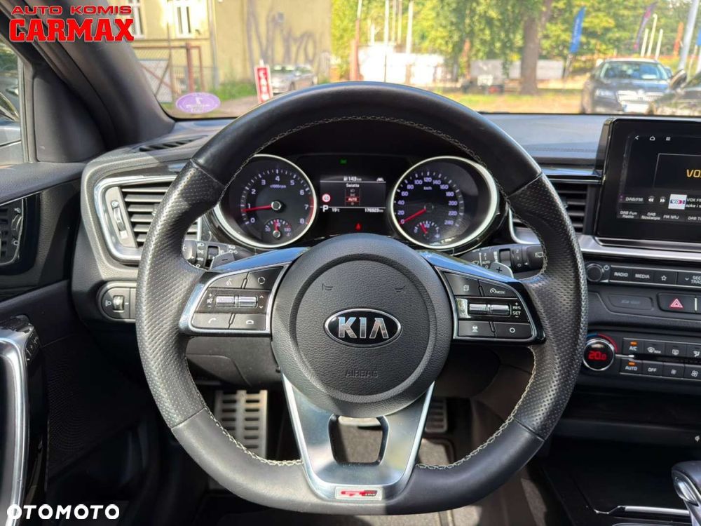Kia ProCeed - 21