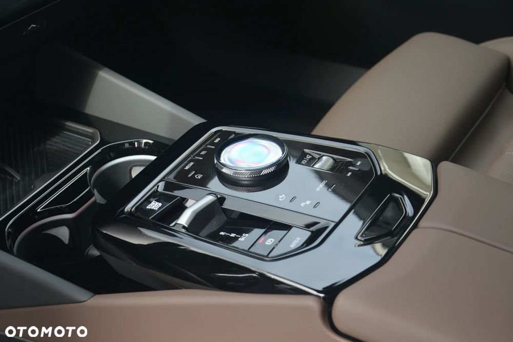 BMW Seria 5 - 12