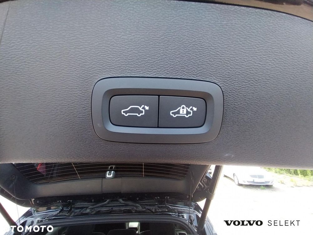 Volvo XC 40 - 22