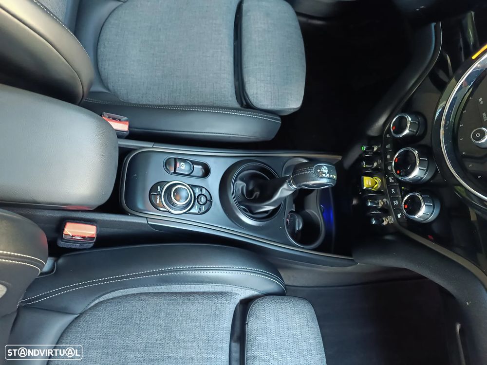 MINI Countryman Cooper SE Premium P. Essential Auto - 26