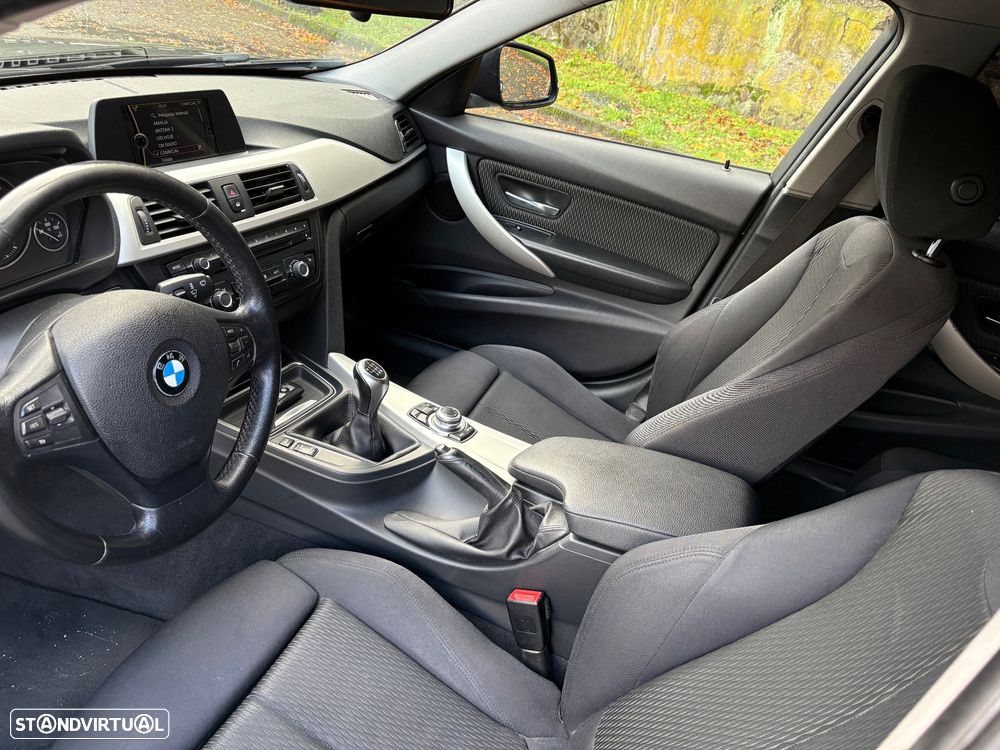 BMW 318 d Touring Edition Luxury Line Purity - 10