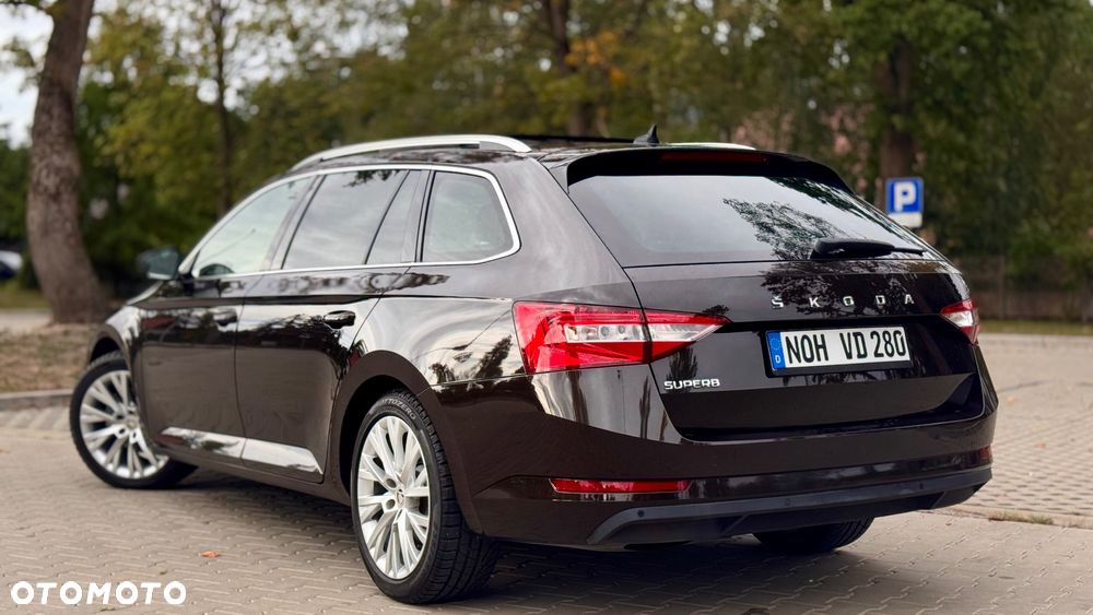 Skoda Superb 2.0 TDI DSG Style - 31