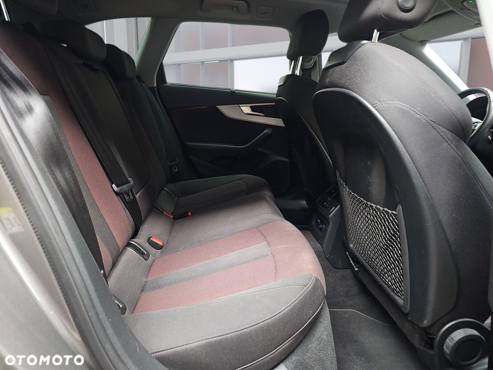Audi A4 Avant 35 TDI mHEV Advanced S tronic - 12