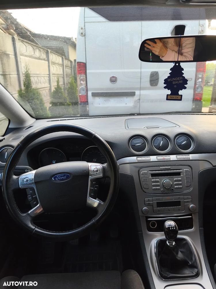 Ford S-Max - 7