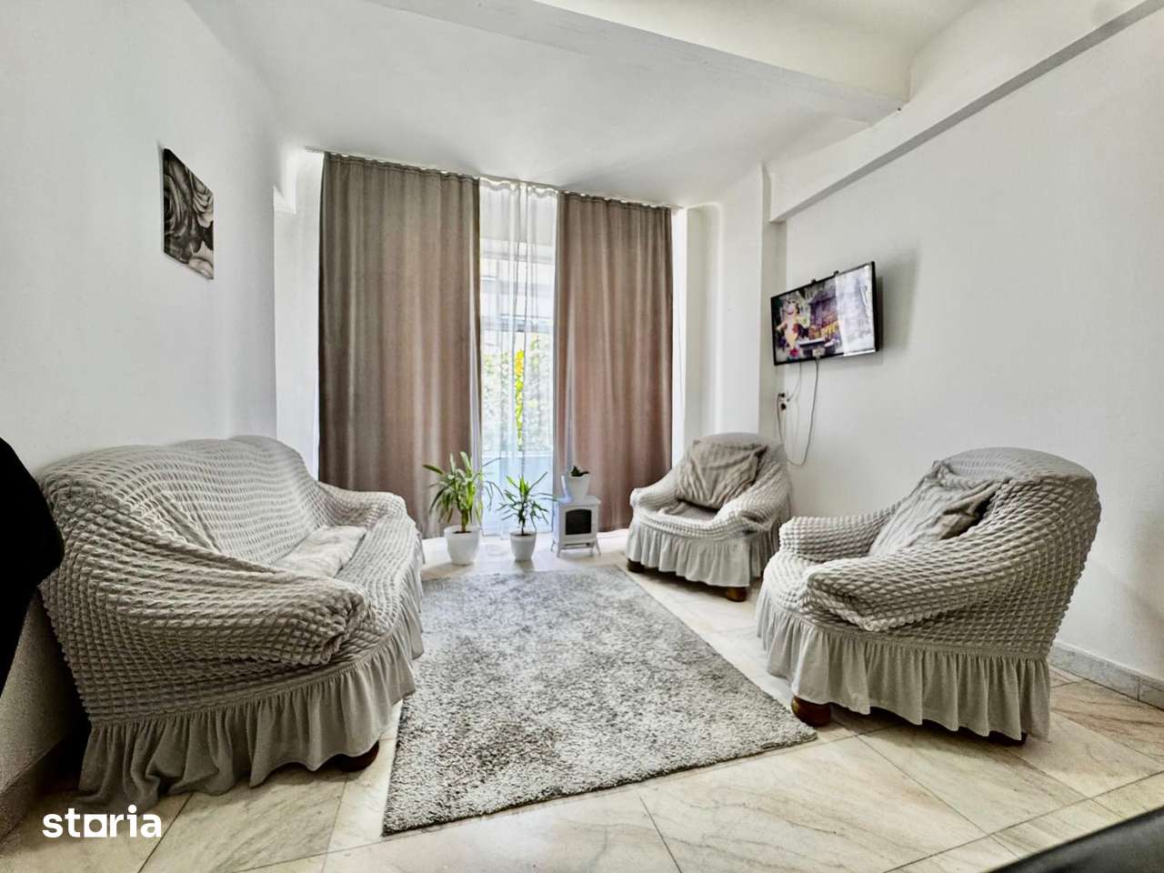 Apartament 3 camere, balcon, lift în centru — fotografia 3