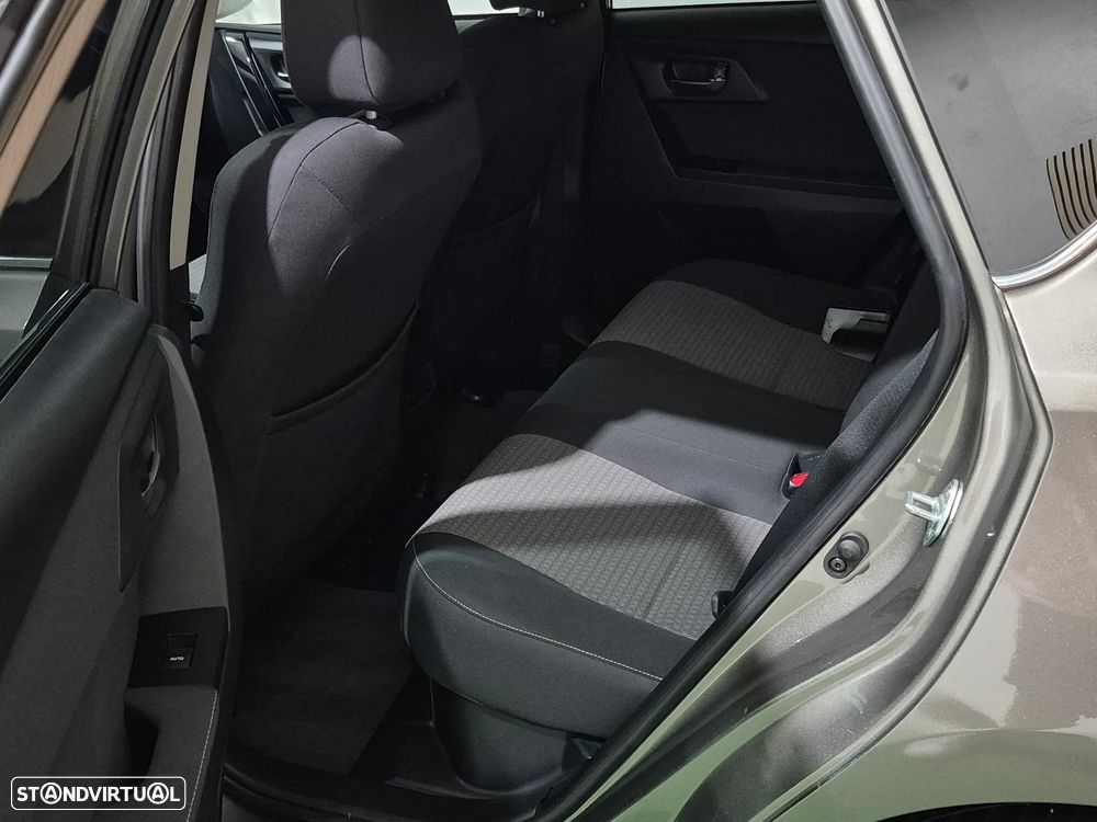 Toyota Auris 1.8 HSD Exclusive - 39