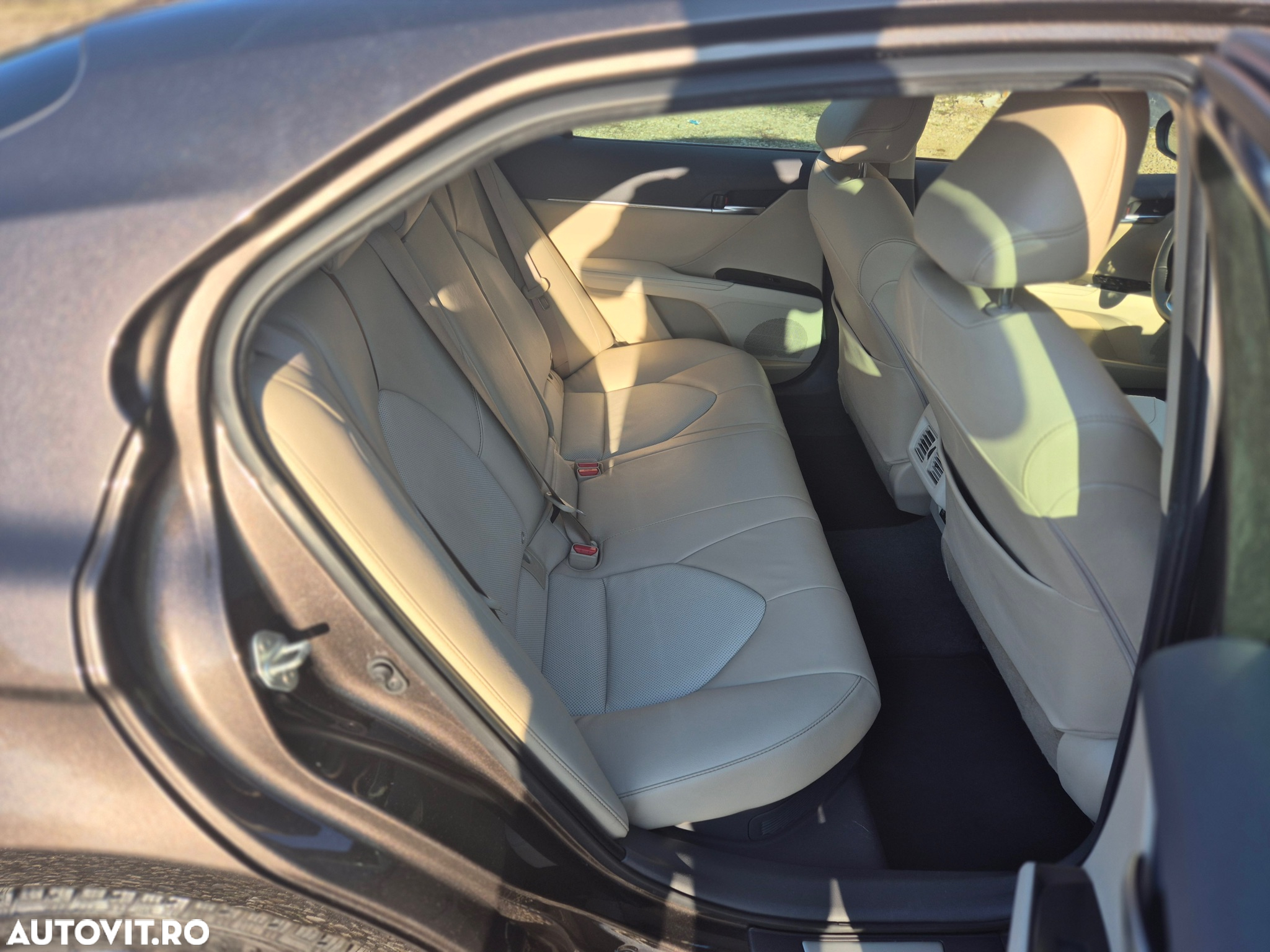 Toyota Camry 2.5 Hybrid Dynamic - 15