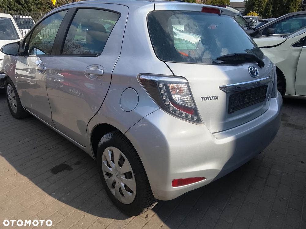 Toyota Yaris 1.5 VVT-i Life - 4