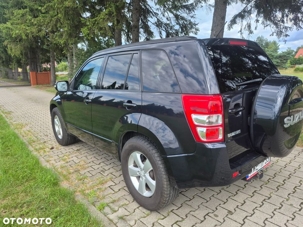 Suzuki Grand Vitara 2.4 De Luxe - 15
